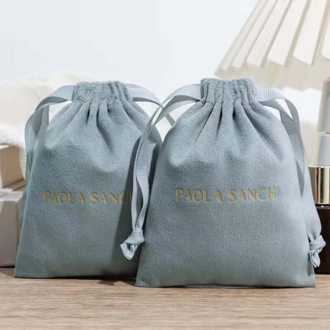 Luxury Bags Logo - Pochette en velours de luxe personnalisée