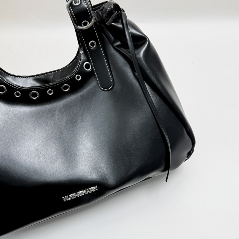 Sacs à bandoulière style vinta - Luxury Bags That Are Vegan avis et prix
