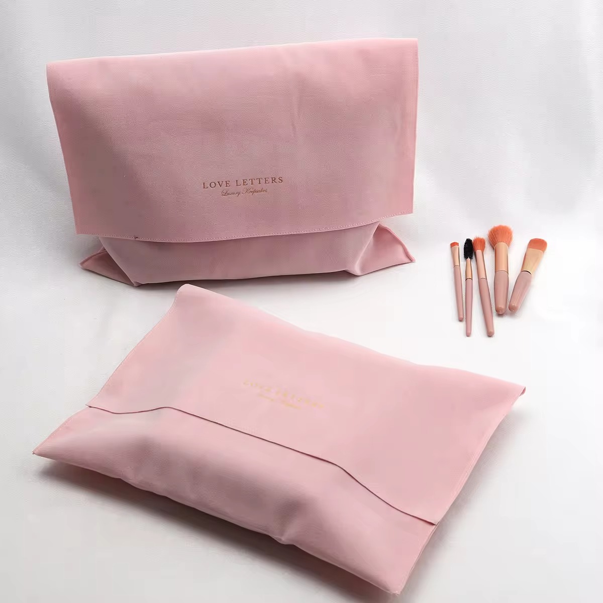Sacs d'enveloppe de velours de - Luxury Bags Logo avis et prix