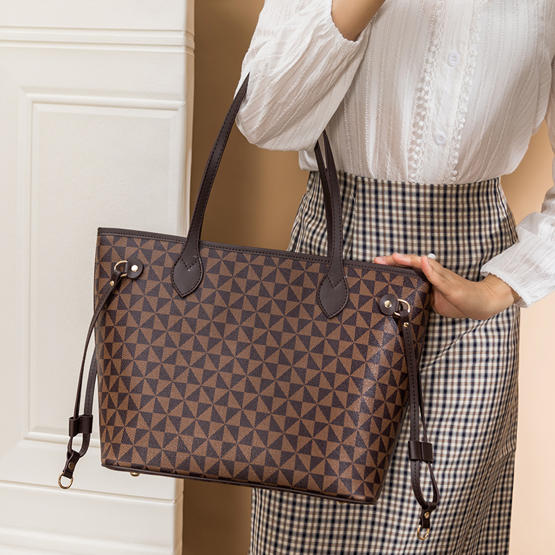 Sac fourre-tout de luxe pour f - Luxury Bags That Are Vegan avis et prix