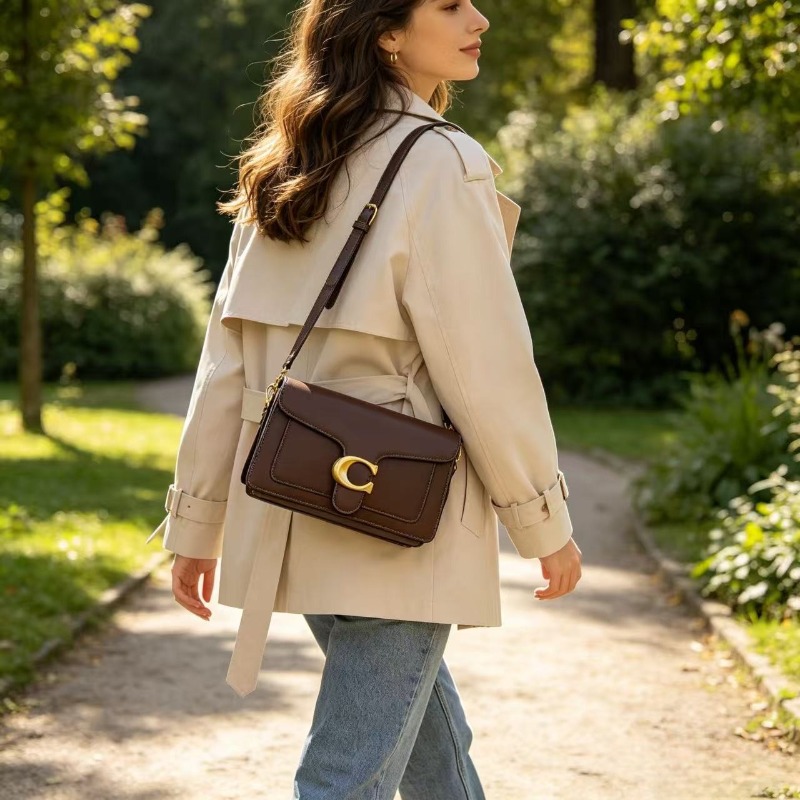 Sac à bandoulière carré rétro  - Luxury Bags Logo avis et prix